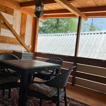 Natural Wood House 2 ויסוקו